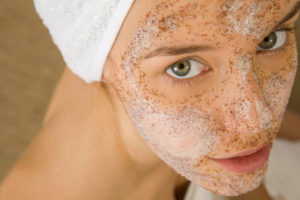 Секреты совершенного образа: как сделать кожу лица гладкой и ровной